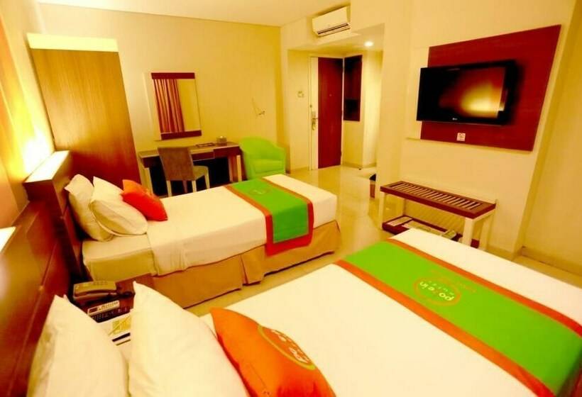 デラックスルーム, Pose In Hotel Solo