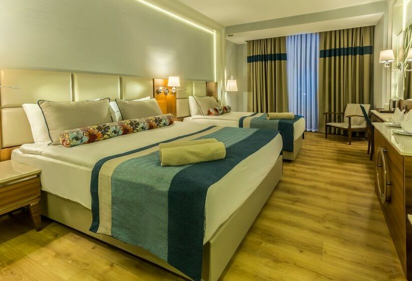 חדר סטנדרט לשלושה, Sensitive Premium Resort & Spa All Inclusive