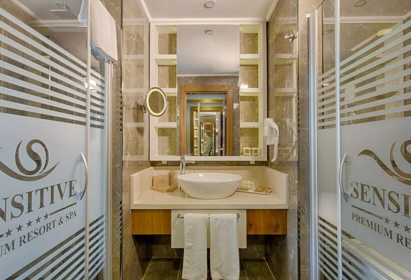 غرفة قياسية ثلاثية, Sensitive Premium Resort & Spa   All Inclusive