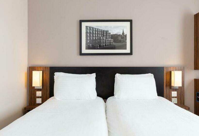 Номер Стандарт, Sweet Chestnut, Dunfermline By Marston's Inns