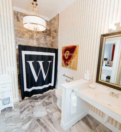 适合残疾人士使用的带超级大床的标准间, The William Boerne