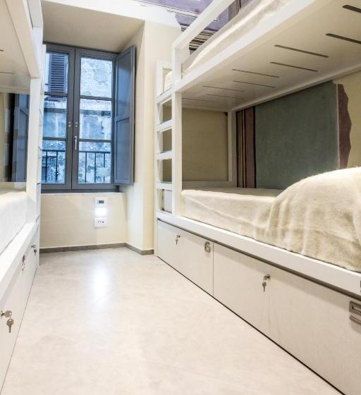 اتاق خانوادگی, Little Italy Hostel Ex Chiesa S Donato