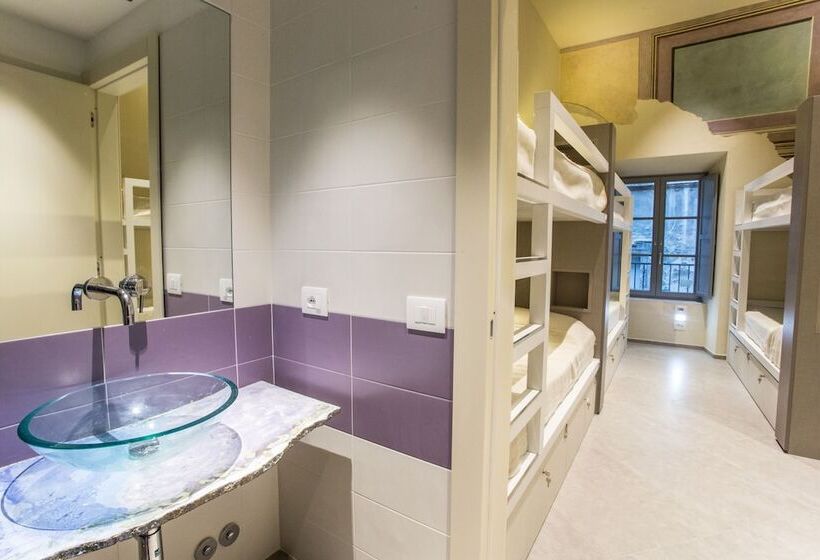 تختخواب در اتاق مشترک, Little Italy Hostel Ex Chiesa S Donato