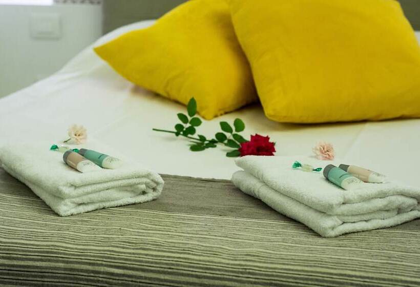 اتاق اکونومی, Little Italy Hostel Ex Chiesa S Donato