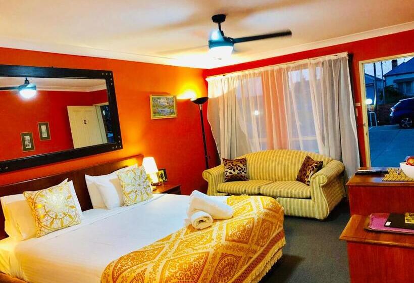 חדר דחוקס עם מיטת קינג, Aussie Rest Motel