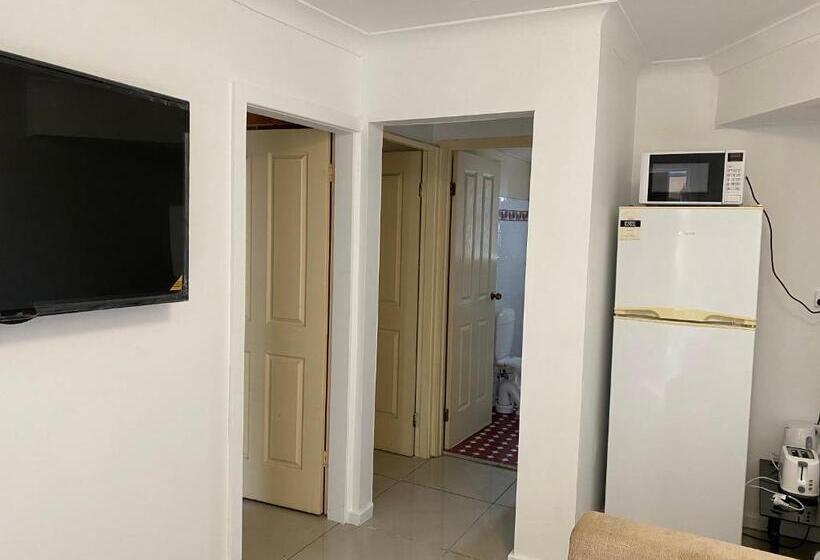 Апартаменты 1 Спальня Нижний Этаж, Aussie Rest Motel