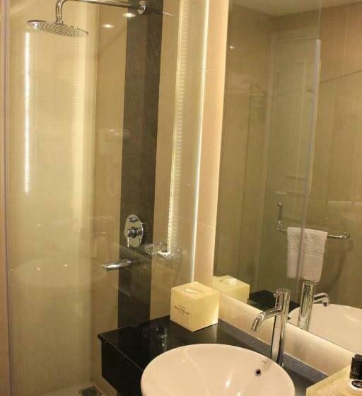 Quarto Deluxe, Grand Savero Hotel Bogor