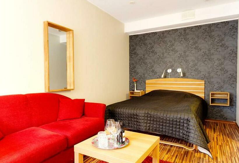 Quarto Estandar, L City