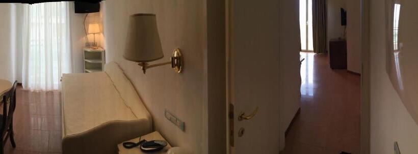 ファミリージュニアスイート, Lady Mary