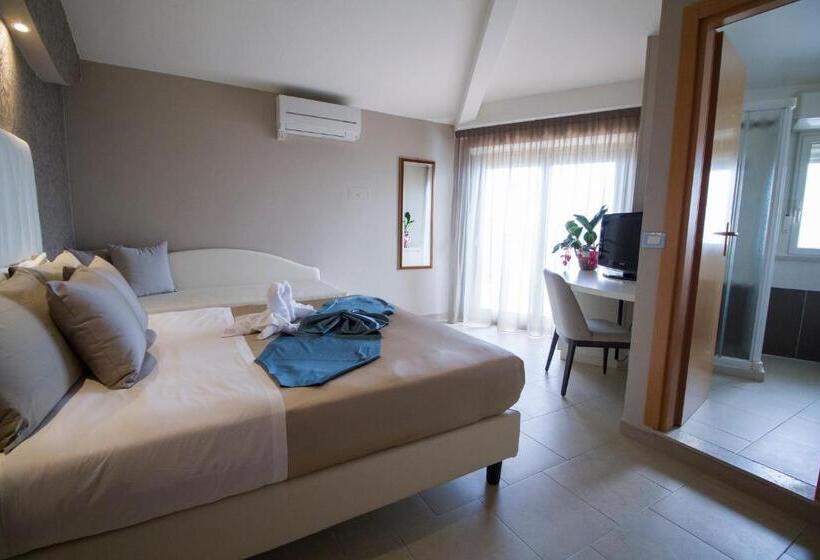 スーペリアールーム, Lady Mary