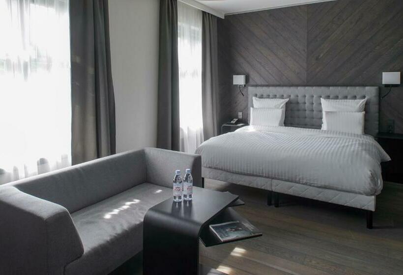 اتاق لوکس با تخت بزرگ, Pullman Riga Old Town