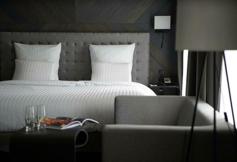 اتاق لوکس با تخت بزرگ, Pullman Riga Old Town