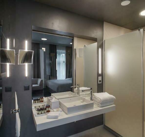 اتاق لوکس با تخت بزرگ, Pullman Riga Old Town