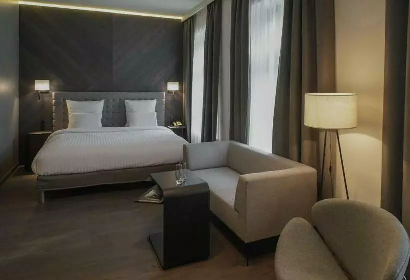 Deluxe Værelse King Size Seng, Pullman Riga Old Town