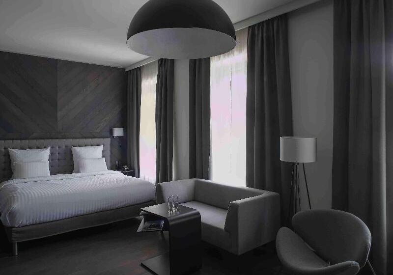 חדר דחוקס עם מיטת קינג, Pullman Riga Old Town