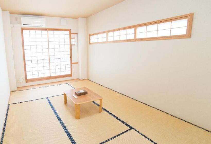 Четырехместный Номер Стандарт, K S House Kyoto  Travelers Hostel
