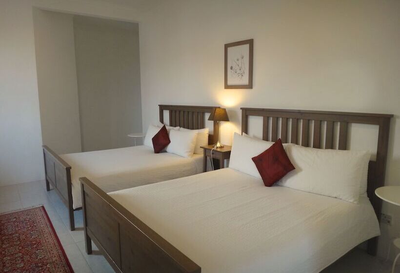 ファミリールーム, Rumah Putih Near Klia & Xiamen University