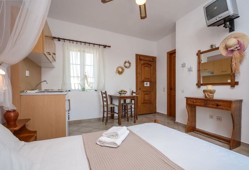 Studio Standard Vista Mare, Skarmoutsos Studios