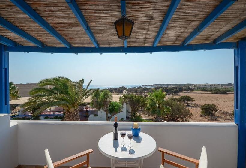 Studio Standard Vista Mare, Skarmoutsos Studios