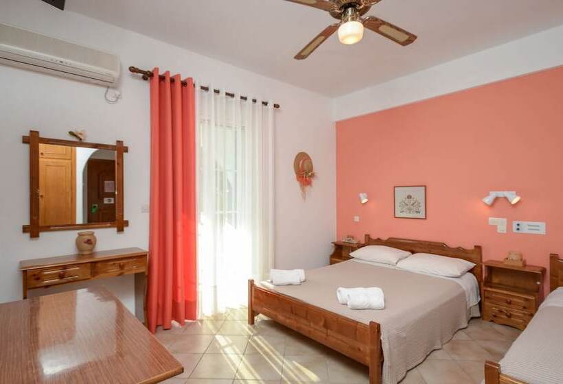 Studio Standard Vista Mare, Skarmoutsos Studios