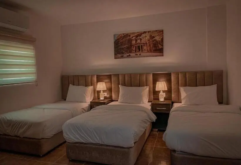 اتاق لوکس سه تخته, Petra Jewel Luxury
