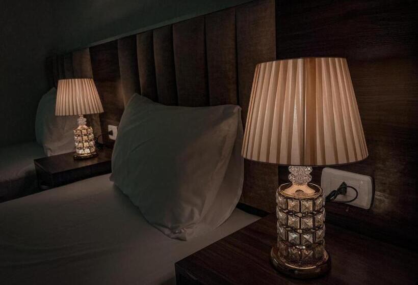 اتاق لوکس سه تخته, Petra Jewel Luxury