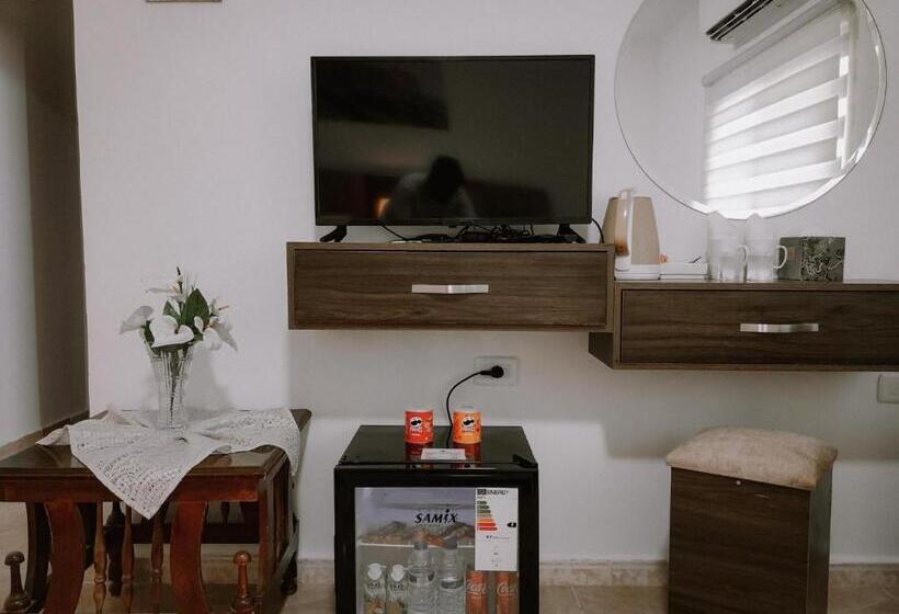 اتاق لوکس سه تخته, Petra Jewel Luxury