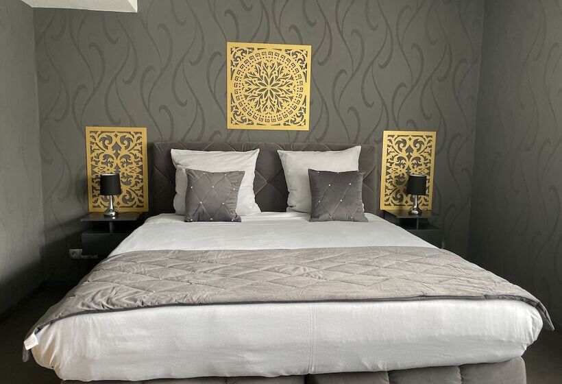 Номер Deluxe, Dua