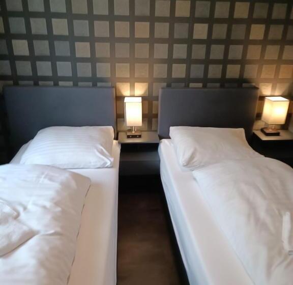 Номер Стандарт, Dua