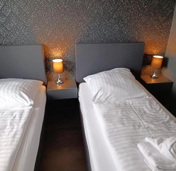 Номер Стандарт, Dua