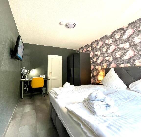 Номер Deluxe, Dua