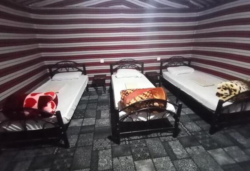 اتاق اکونومی, Zarb Desert Camp