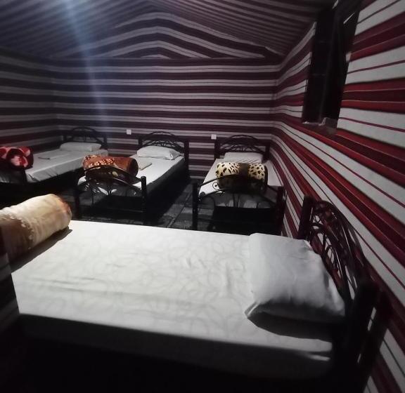 اتاق استاندارد چهار تخته, Zarb Desert Camp
