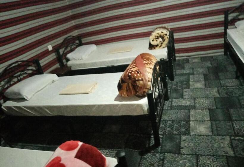 اتاق لوکس چهار تخته, Zarb Desert Camp