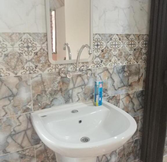 اتاق سوپریور سه تخته, Zarb Desert Camp