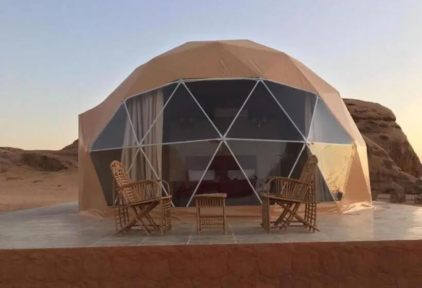 اتاق استاندارد با تخت بزرگ, Zarb Desert Camp
