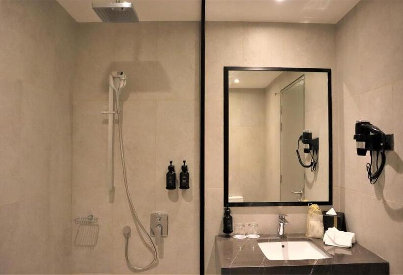 Quarto Familiar, Ksl Esplanade