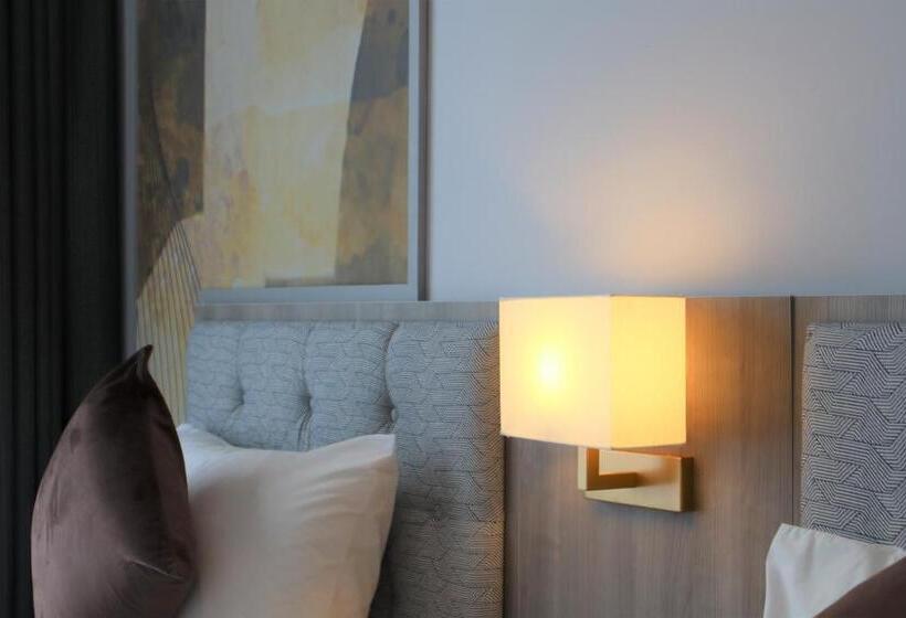 Quarto superior, Ksl Esplanade