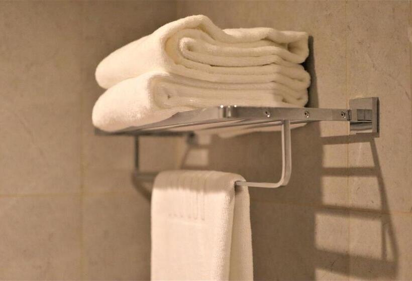 Quarto superior, Ksl Esplanade