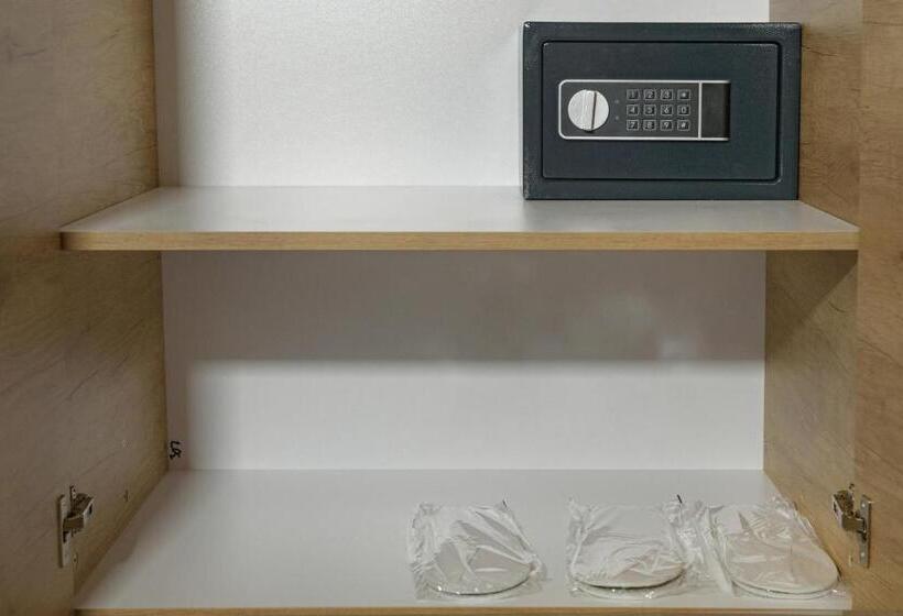 オーシャンビューのデラックストリプルルーム, Konaki Ouranoupolis