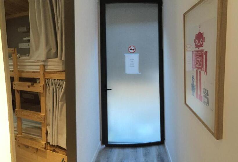 اتاق استاندارد چهار تخته, Ant Hostel Barcelona