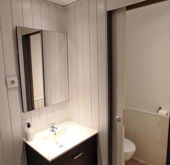 Кровать в Общей Комнате, Ant Hostel Barcelona