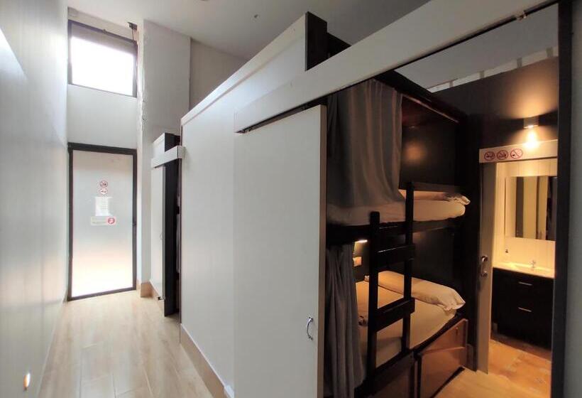 تختخواب در اتاق مشترک, Ant Hostel Barcelona