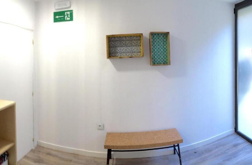 اتاق استاندارد چهار تخته, Ant Hostel Barcelona