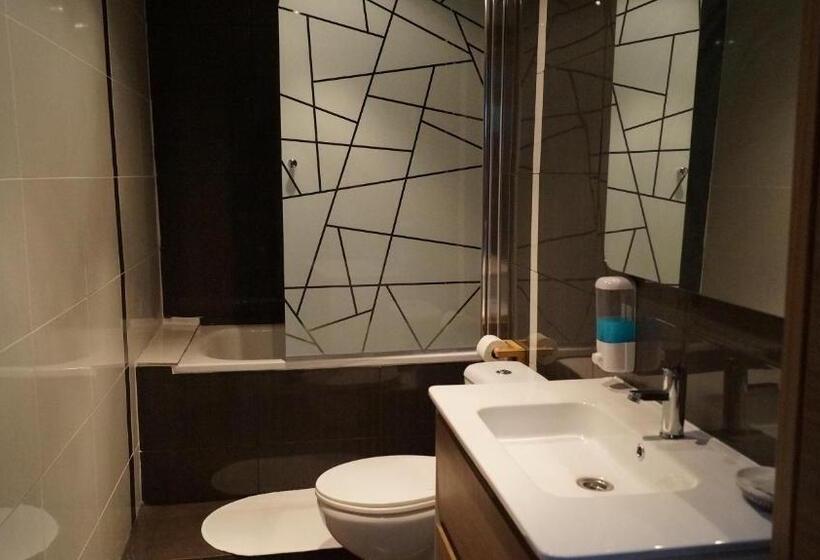 Четырехместный Номер Стандарт, Good Home Paseo De Gracia