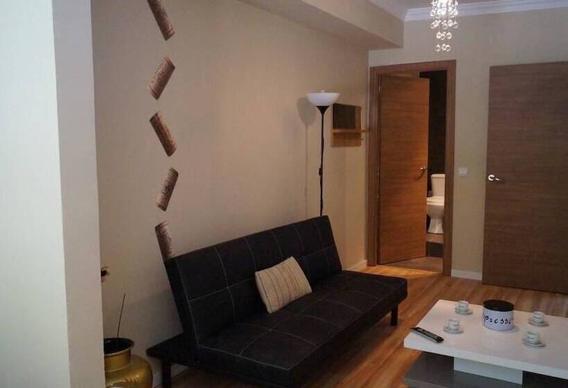 Номер Стандарт с Террасой, Good Home Paseo De Gracia