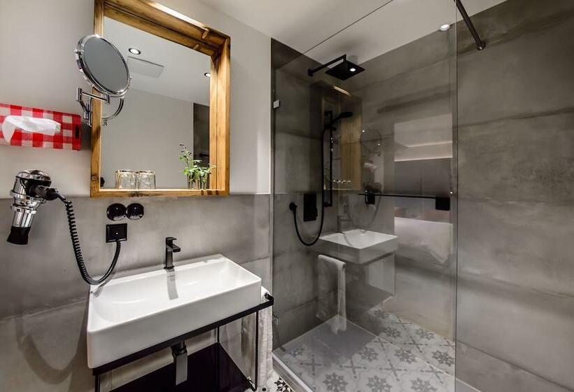 غرفة قياسية ثلاثية, Bio Hotel Adler