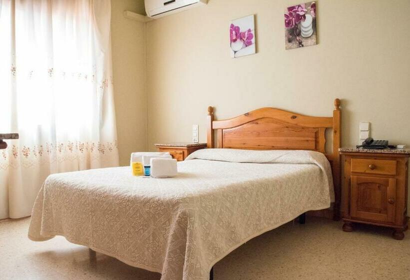 Номер Стандарт Индивидуальный, Hostal Las Torres