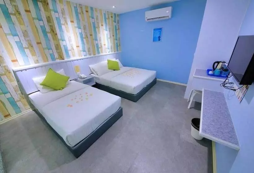 اتاق لوکس سه تخته, Apple Hotel Penang