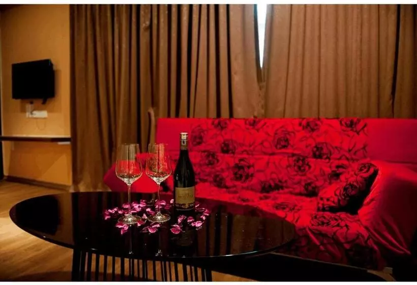 سوییت اجرایی, Apple Hotel Penang
